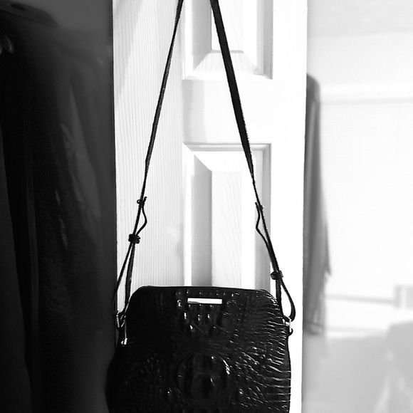 Brahmin crossbody in excellent condition! - Picture 5 of 7